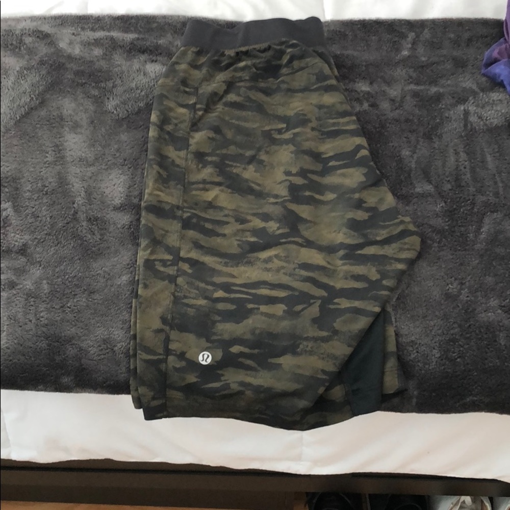 Men’s lululemon 9” linerless short